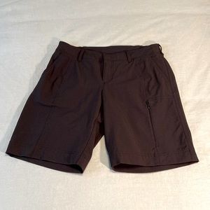 Athleta Hiking Shorts Size 4 Black
